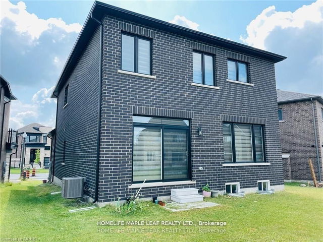 117 Silverwood Crescent