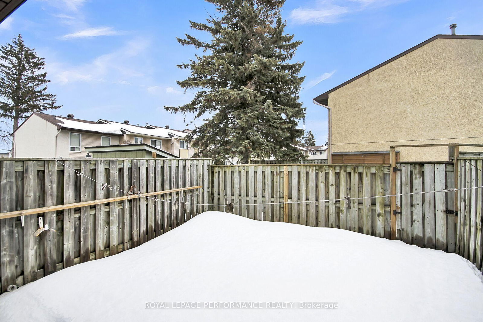 Townhouse sold at 1290 Cahill Drive, Ottawa, South Keys, K1V 9A7 - MLS: X12008310