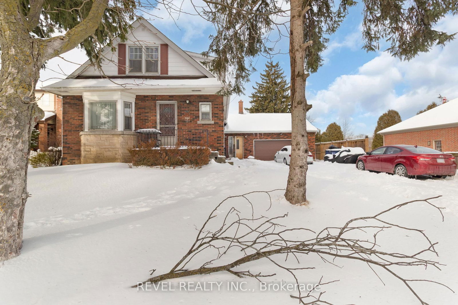 Detached House sold at 171 Stone Church Road, Hamilton, Jerome, L9B 1A8 - MLS: X12008328