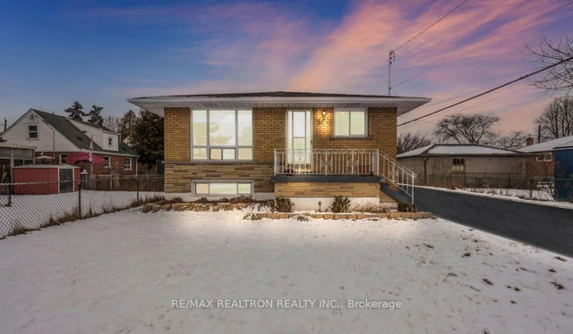 51 Robroy Avenue