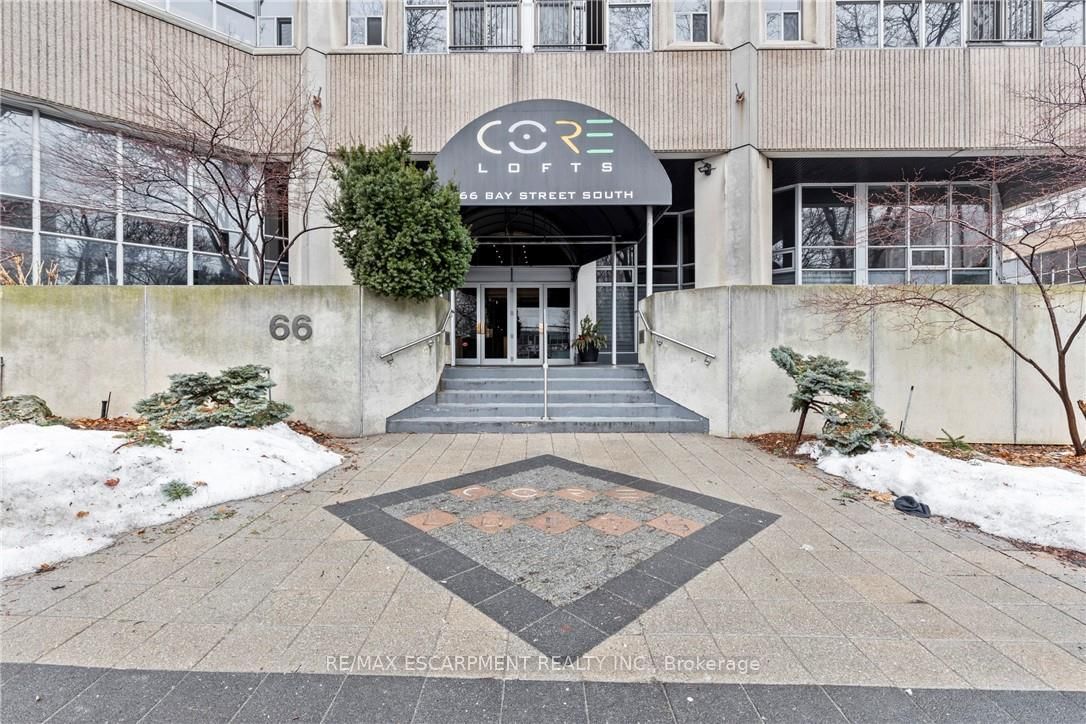 Condo for sale at 105-66 Bay Street, Hamilton, Durand, L8P 4Z6 - MLS: X12008587