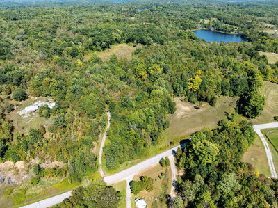 406 Crozier Rd, Westport - Bathurst/Burgess & Sherbrooke (South Sherbrooke) Twp