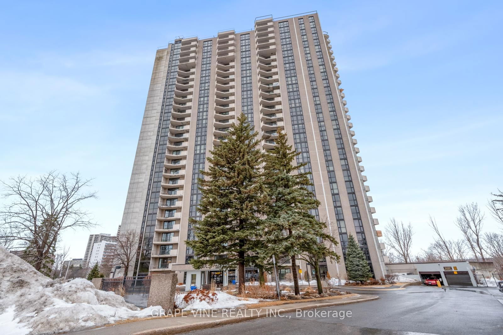 Condo sold at 2402-1025 Richmond Road, Ottawa, Woodroffe, K2B 8G8 - MLS: X12008840