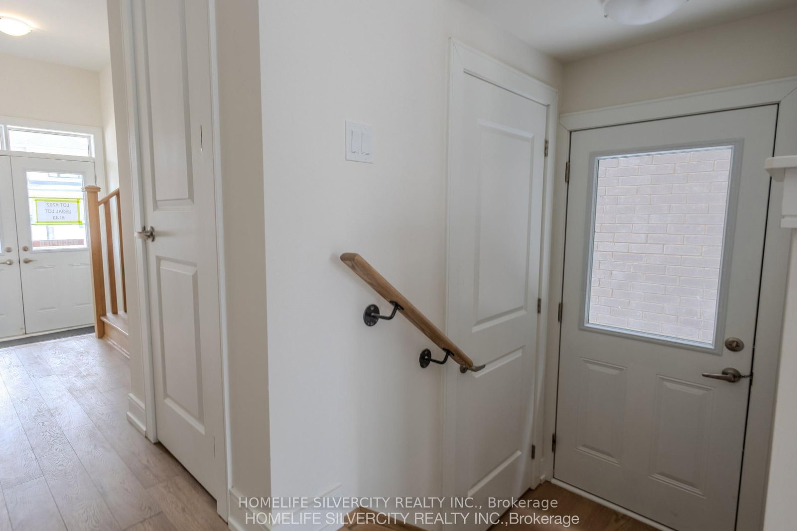 Listing Image 16