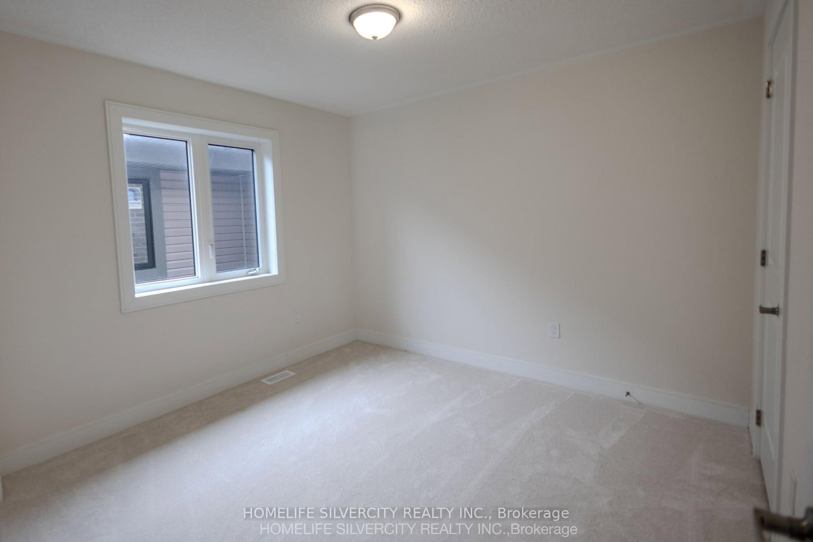 Listing Image 30