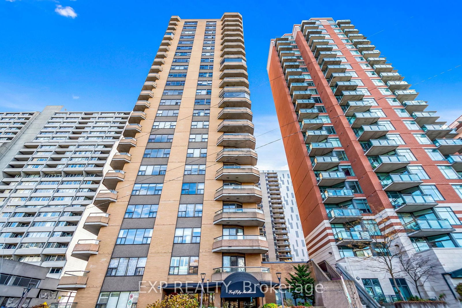 Condo for lease at 704-556 LAURIER Avenue, Ottawa, Ottawa Centre, K1R 7X2 - MLS: X12008945