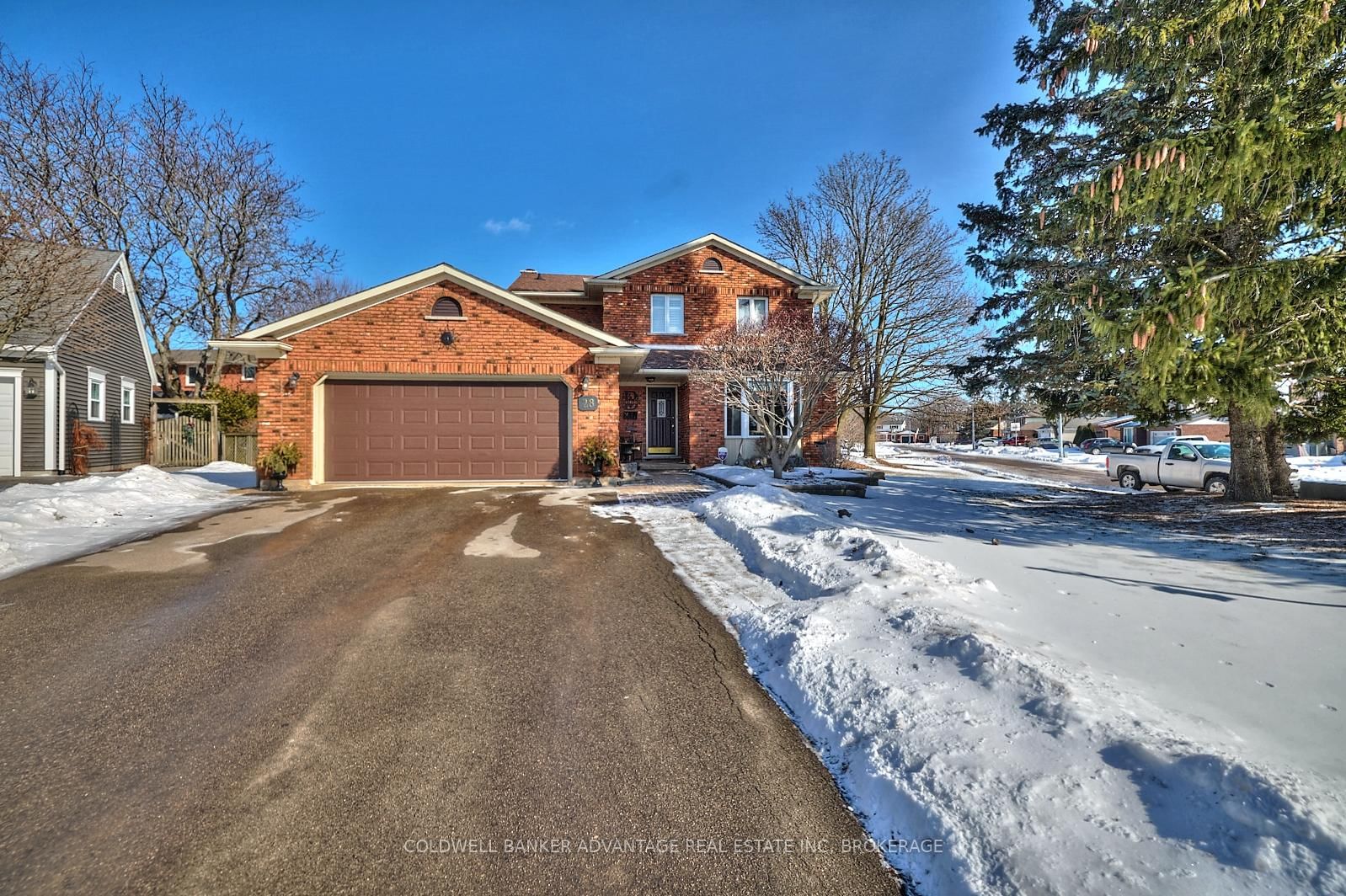 Building at 28 Dixon Crescent, Welland, 767 - N. Welland