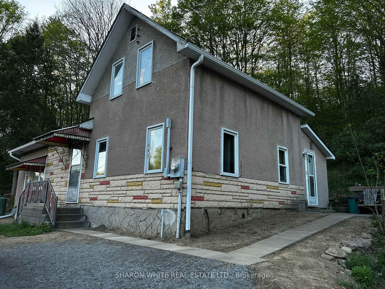 Detached House for sale at 192 Monck Street, Bancroft, Bancroft Ward, K0L 1C0 - MLS: X12009443