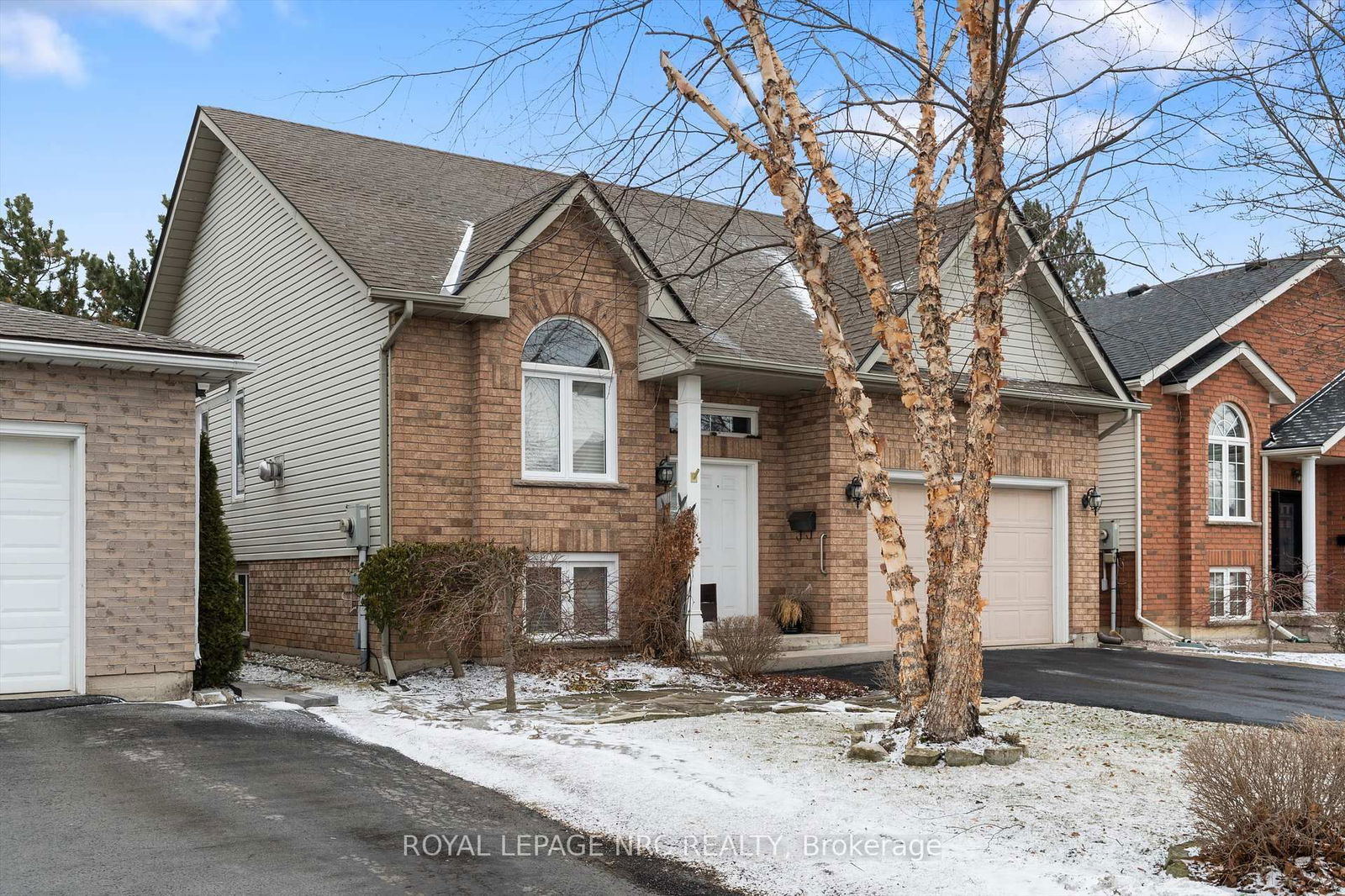 Detached House for sale at 27 Cozocar Crescent, St. Catharines, 462 - Rykert/Vansickle, L2S 3Y5 - MLS: X12009576