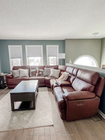 99 Sherryl Cres, North Bay - College Heights image-0-4
