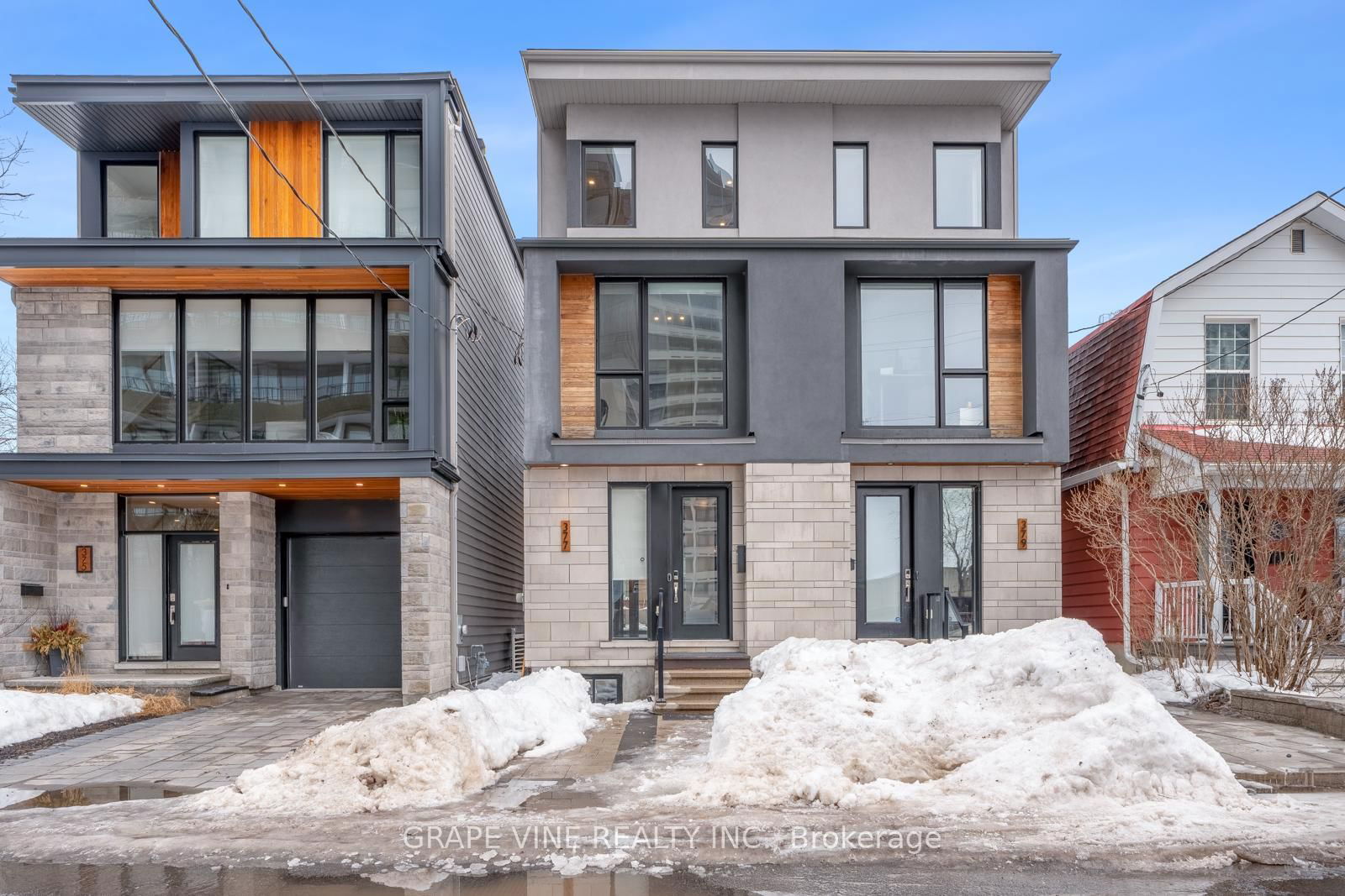 Building at 377 Dominion Avenue, Ottawa, Westboro West