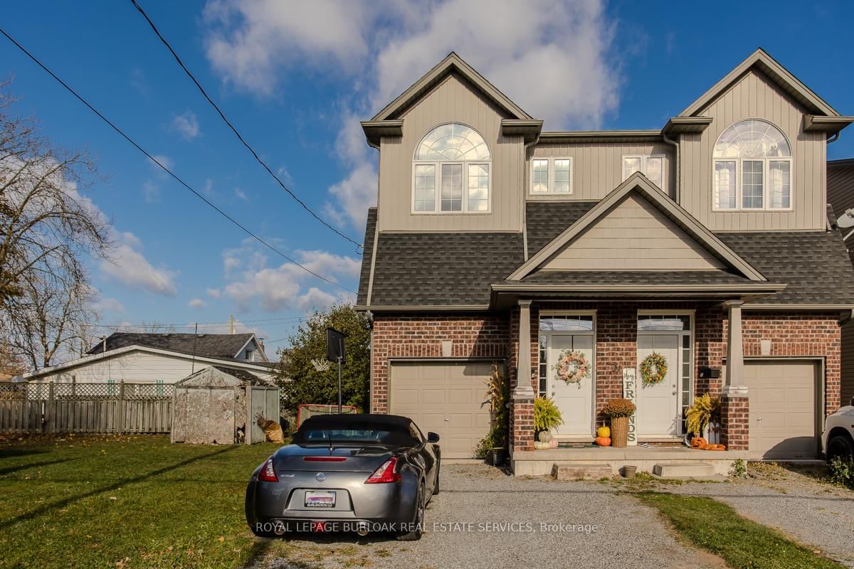 Semi-Detached House for sale at 21A Townline Road, St. Catharines, Burleigh Hill, L2T 1A2 - MLS: X12010134