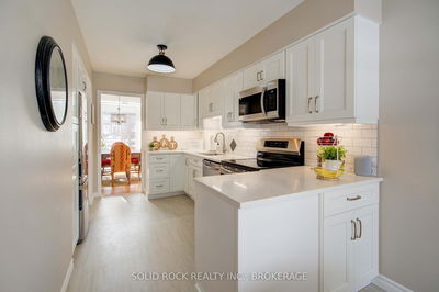 4 Country Club Pl, Brockville - Brockville image-0-2