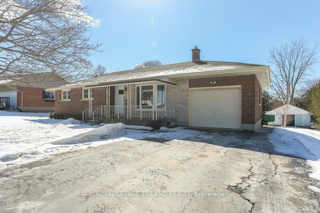 Detached House for sale at 48 Lynn Crescent, South-West Oxford, Beachville, N0J 1A0 - MLS: X12010362