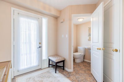 Unit 2 — 188 Livingston Ave, Grimsby - Grimsby West image-0-1