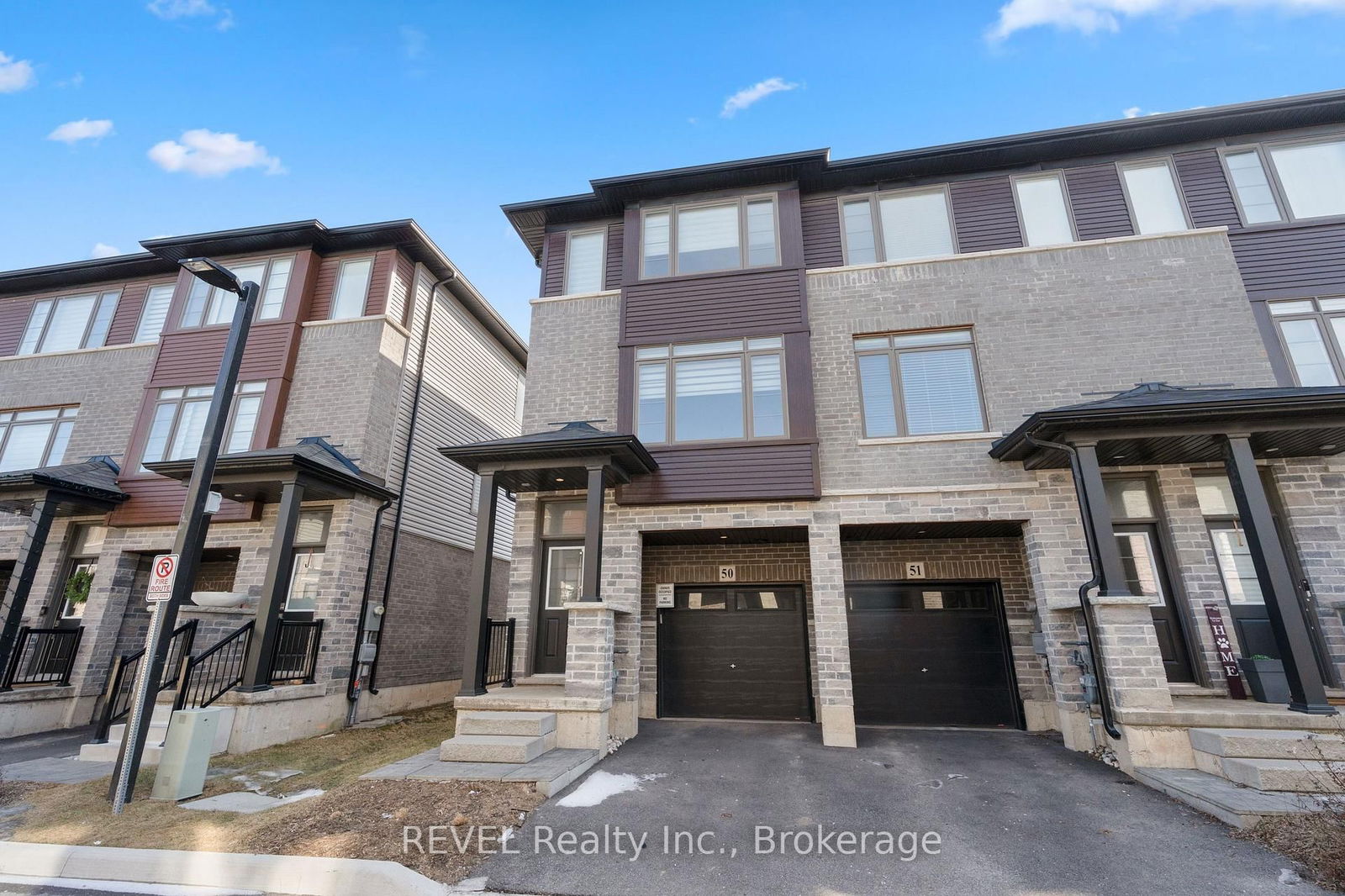 Townhouse for sale at 50-5000 Connor Drive, Lincoln, L0R 1B7 - MLS: X12010523