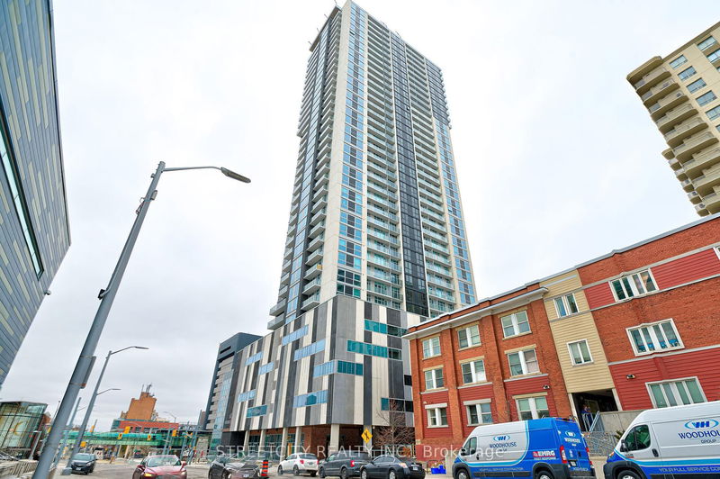 home for lease on 802-60 Frederick Street