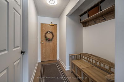 Unit C-104 — 1099 Clonsilla Ave, Peterborough West - 2 Central image-0-2