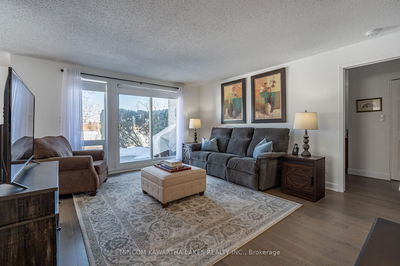 Unit C-104 — 1099 Clonsilla Ave, Peterborough West - 2 Central image-0-4