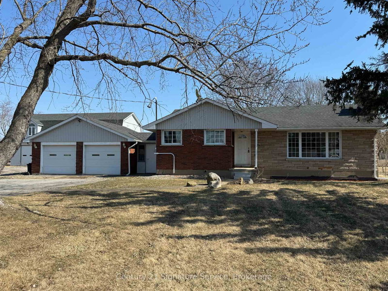 1956 Stevensville Rd, Fort Erie, L0S 1S0 | Image 2
