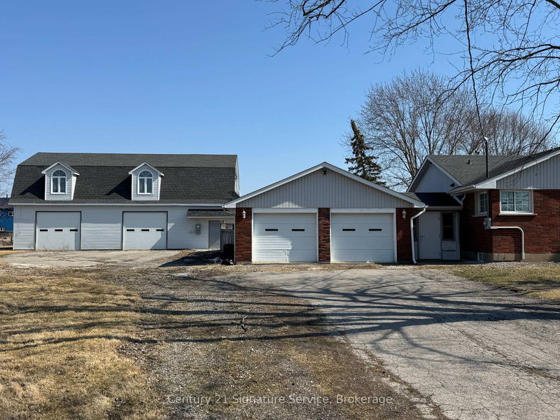1956 Stevensville Rd, Fort Erie, L0S 1S0 | Image 3