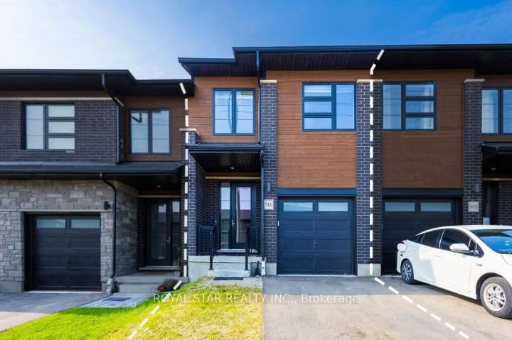 Townhouse sold at 916 Robert Ferrie Drive, Kitchener, N2R 0P2 - MLS: X12011049