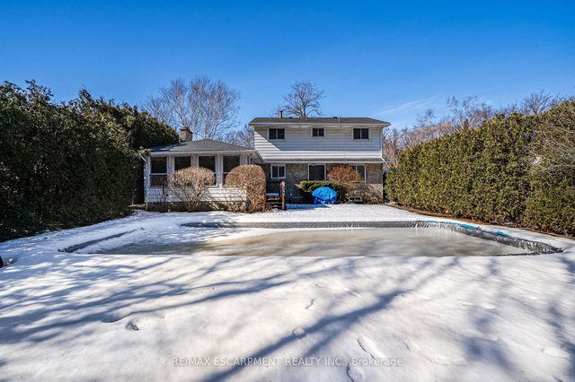 25 ROBINHOOD Drive
