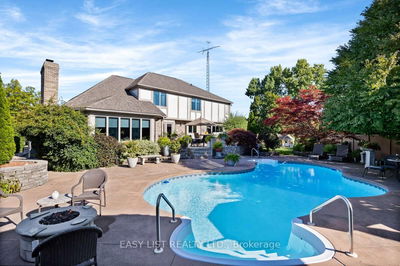 541 Kerr Cres, Lakeshore - Lakeshore image-0-4