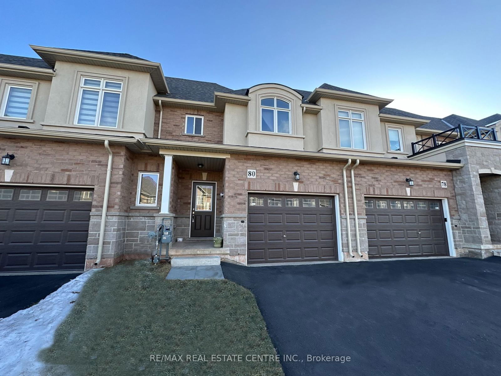 Townhouse leased at 80 Pinot Crescent, Hamilton, Stoney Creek, L8E 0J9 - MLS: X12011341