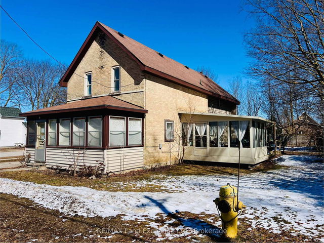 643 Elgin Street
