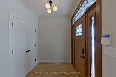 73590 Irene Cres, Bluewater - Hay image-0-4