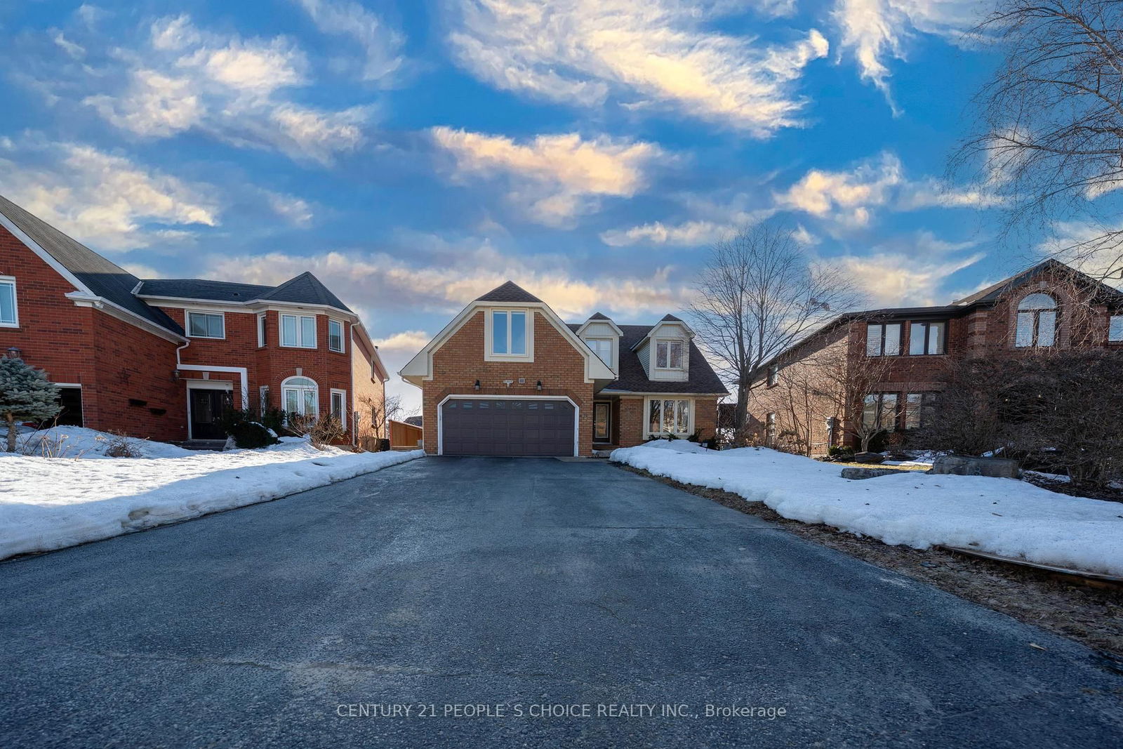 Detached House leased at 18 Falcon Court, Cambridge, N1T 1P2 - MLS: X12011517