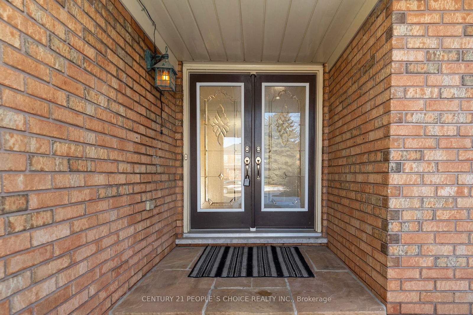 Detached House leased at 18 Falcon Court, Cambridge, N1T 1P2 - MLS: X12011517