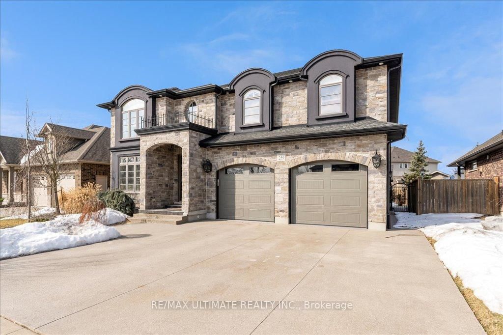 Building at 255 Colbeck Drive, Welland, Coyle Creek