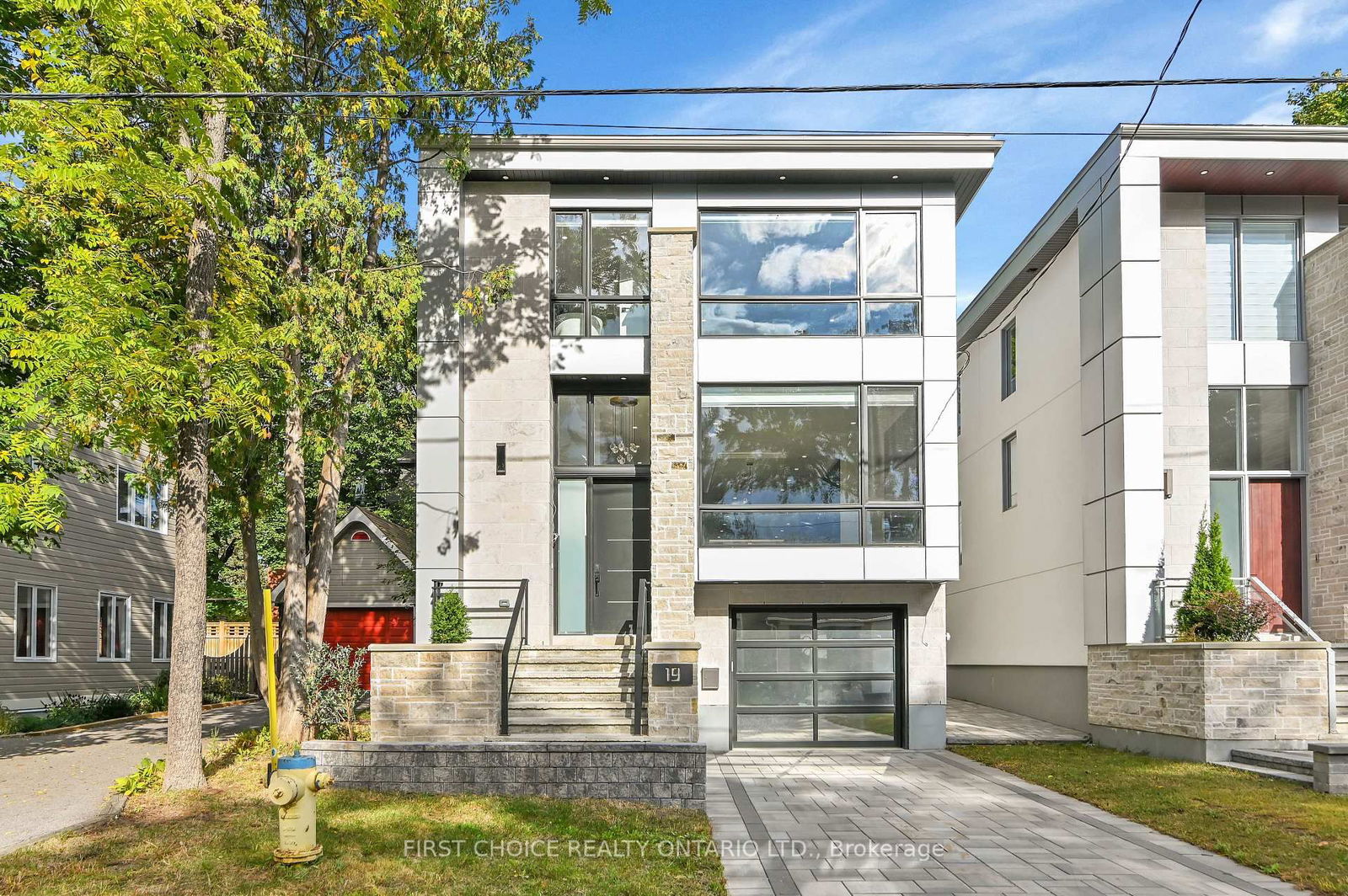 Building at 19 GWYNNE Avenue, Ottawa, Civic Hospital