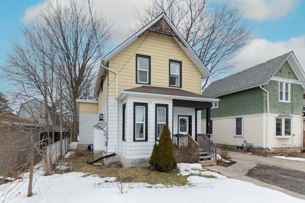 Building at 663 College Avenue, Woodstock, South