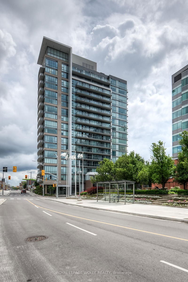 home for lease on 205-85 Duke Street W