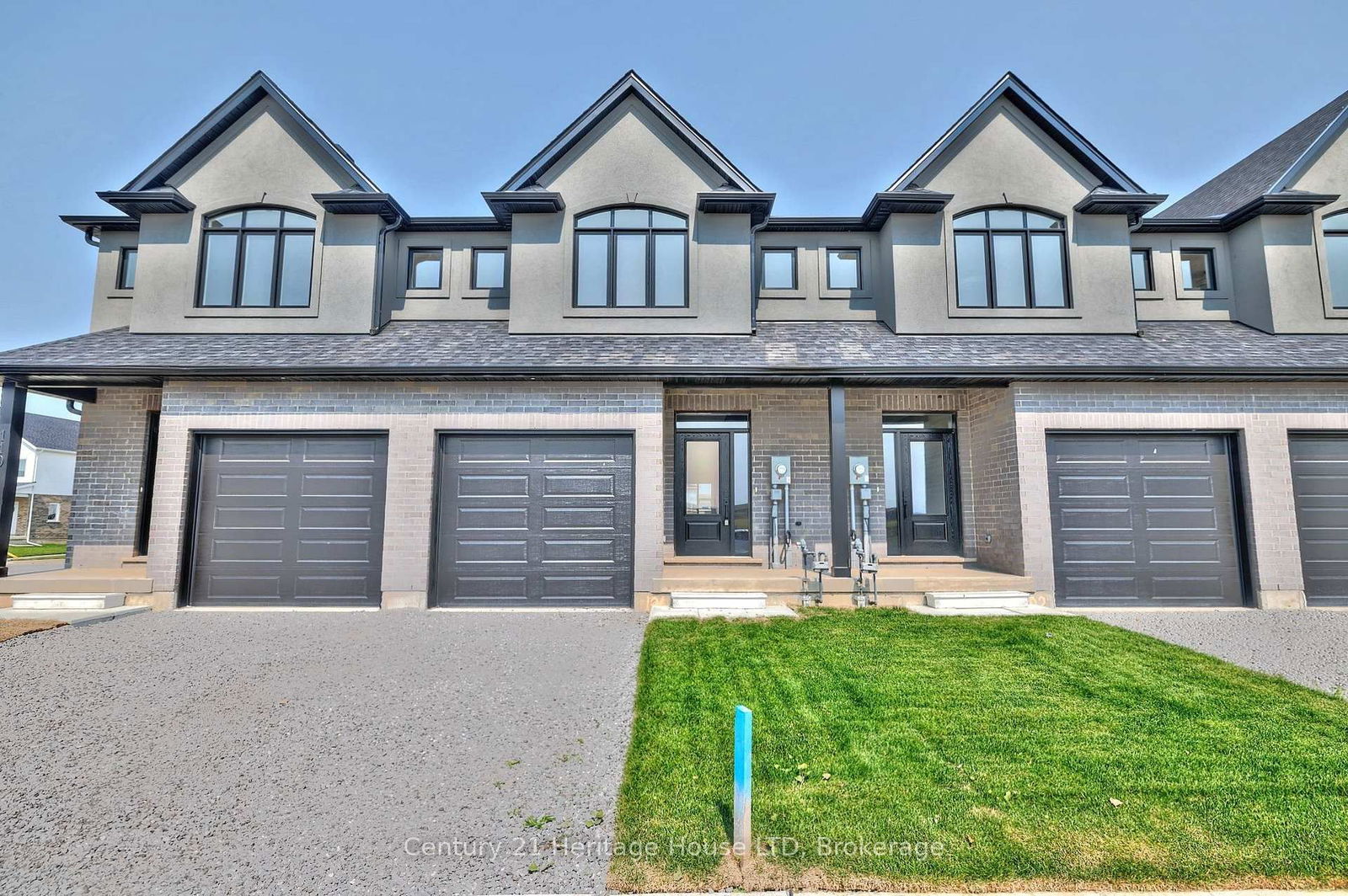 Townhouse for sale at 106 ELVIRA Way, Thorold, Rolling Meadows, L2V 0B7 - MLS: X12012095