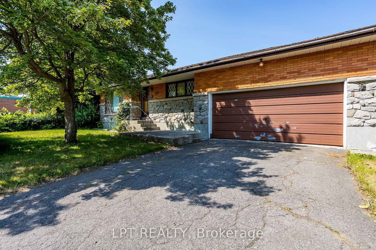 Detached House for sale at 648 Parkview Road, Westboro - Hampton Park, 5003 - Westboro/Hampton Park, K1Z 6E5 - MLS: X12012376