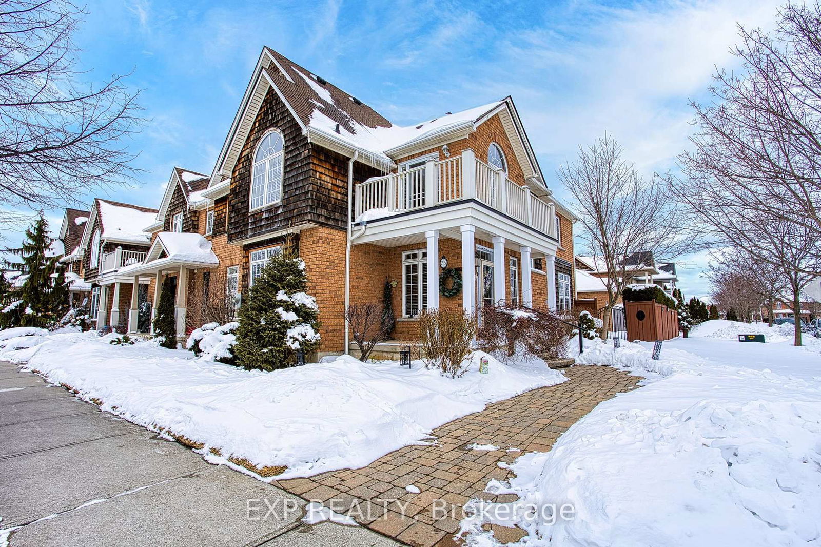 Townhouse for sale at 35 Northampton Boulevard, Hamilton, Winona Park, L8E 6C4 - MLS: X12012426