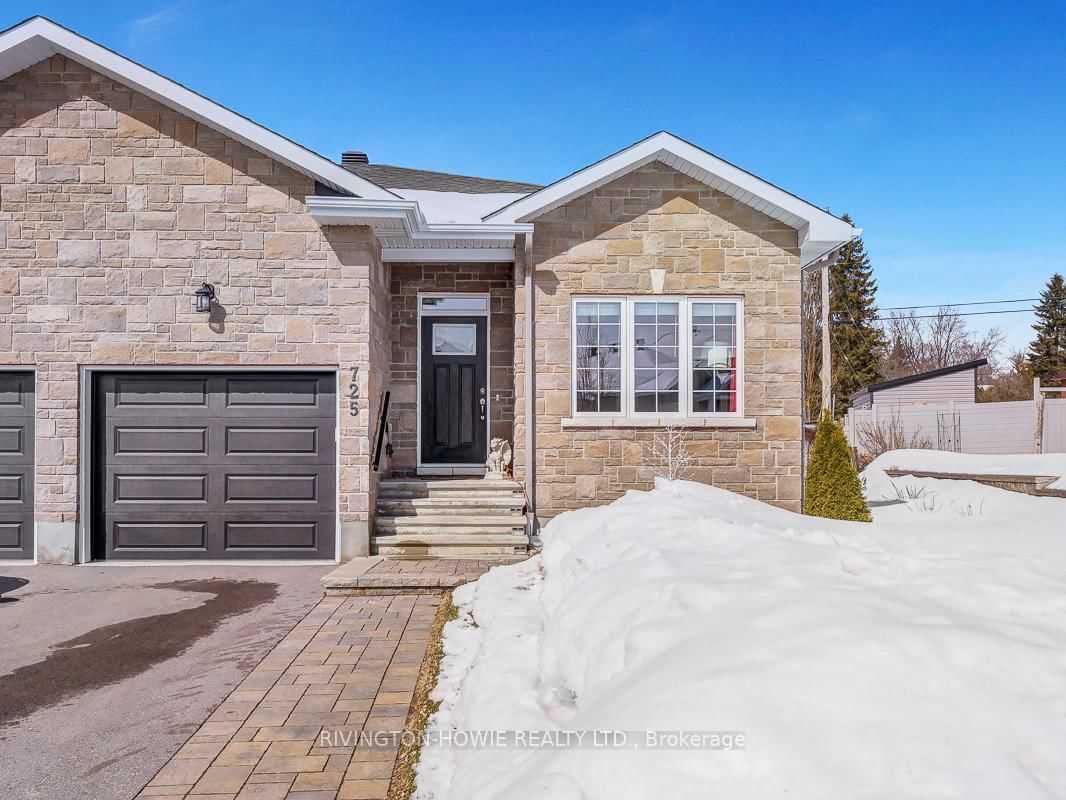 Semi-Detached House for sale at 725 Meadowridge Circle, Carp - Huntley Ward, 9101 - Carp, K0A 1L0 - MLS: X12012805