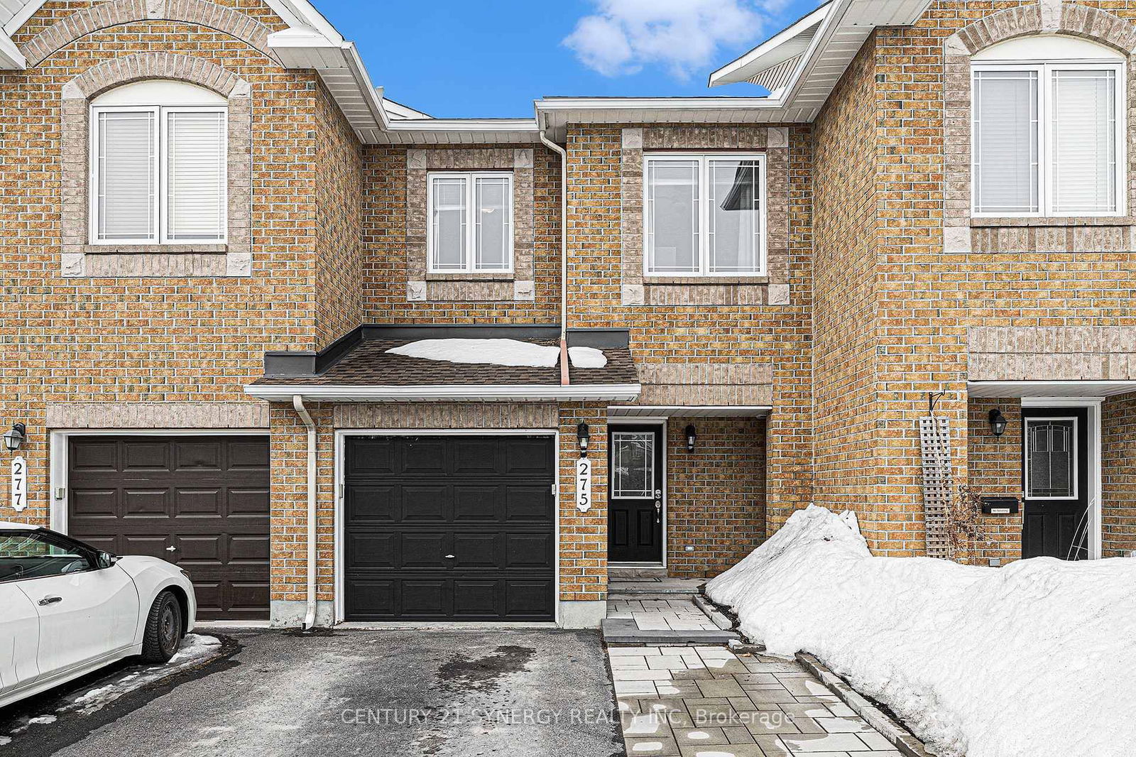 Townhouse sold at 275 Branthaven Street, Ottawa, Avalon East, K4A 0H8 - MLS: X12012978