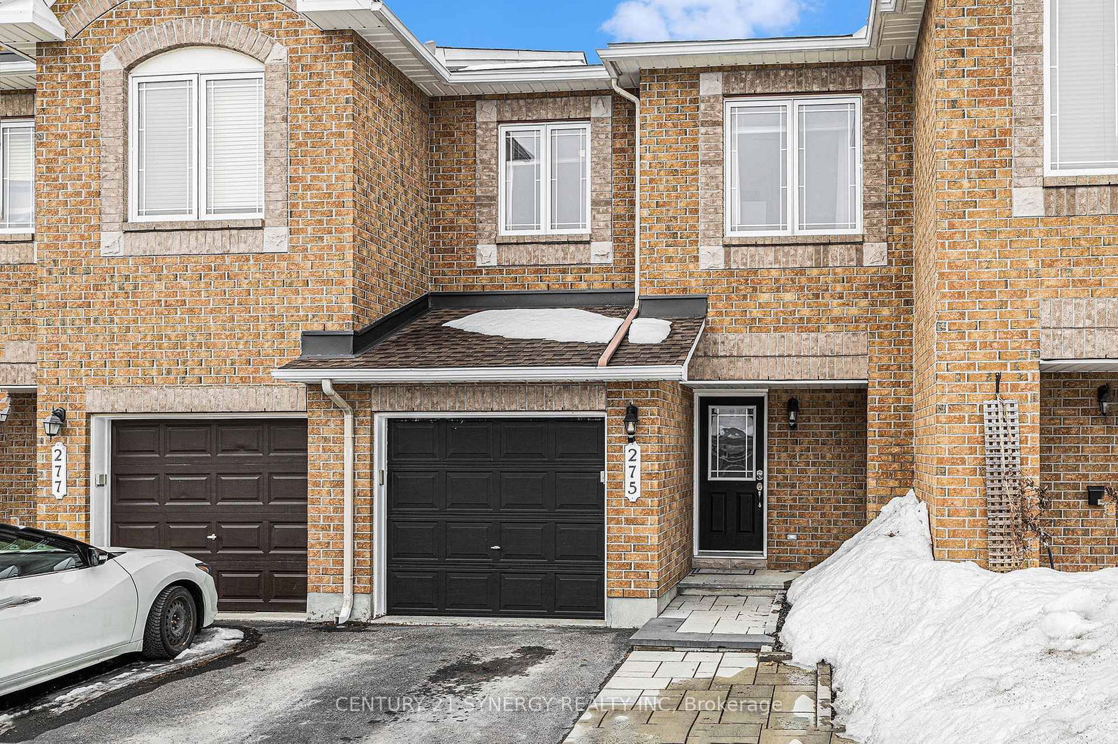 Townhouse sold at 275 Branthaven Street, Ottawa, Avalon East, K4A 0H8 - MLS: X12012978