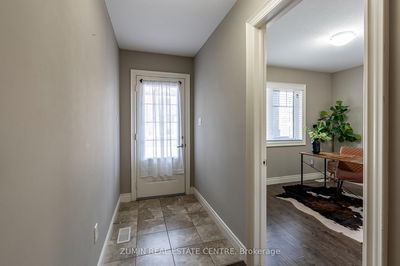 Unit 10 — 35 Chatfield St, Ingersoll - South image-0-1