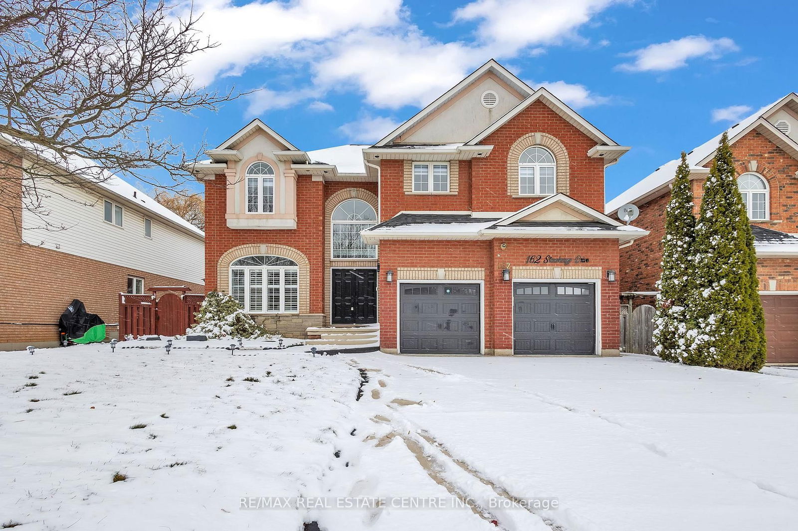 Detached House for sale at 162 Stonehenge Drive, Hamilton, Ancaster, L9K 1M8 - MLS: X12013675