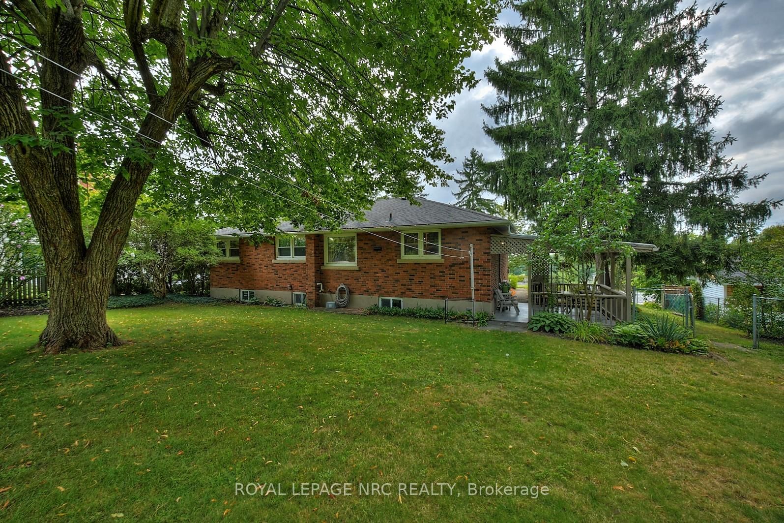 Detached House sold at 1340 PELHAM Street, Pelham, Fonthill, L0S 1E0 - MLS: X12013759