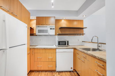 16 Crispin Private, Ottawa - Manor Park image-0-4