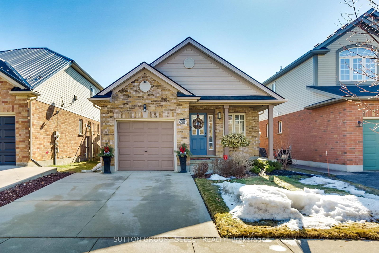 Detached House for sale at 2203 Meadowgate Boulevard, London, South U, N6M 1L6 - MLS: X12014076