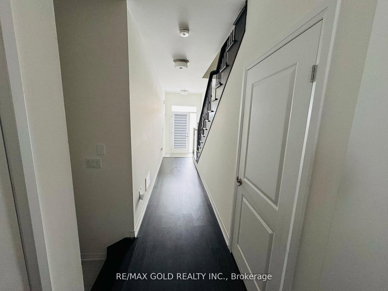 35 George Brier Dr E, Brant, N3L 3E3 | Image 2