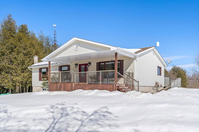 8847 Sideroad 27 Road